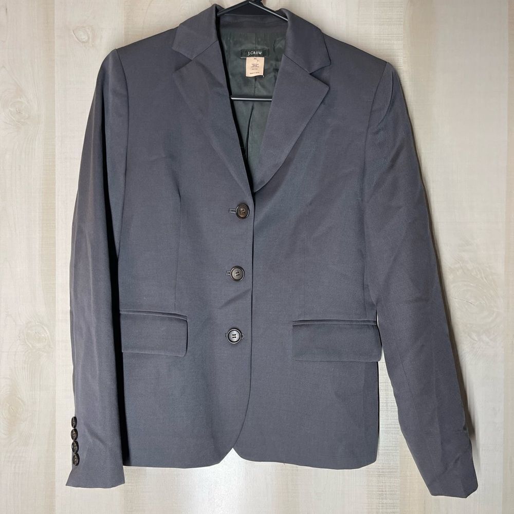 J. Crew gray 3‎ button wool lined blazer, size 4 petite